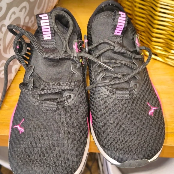 Puma Women's Black and Pink Athletic Sneakers - Picture 2 of 2
